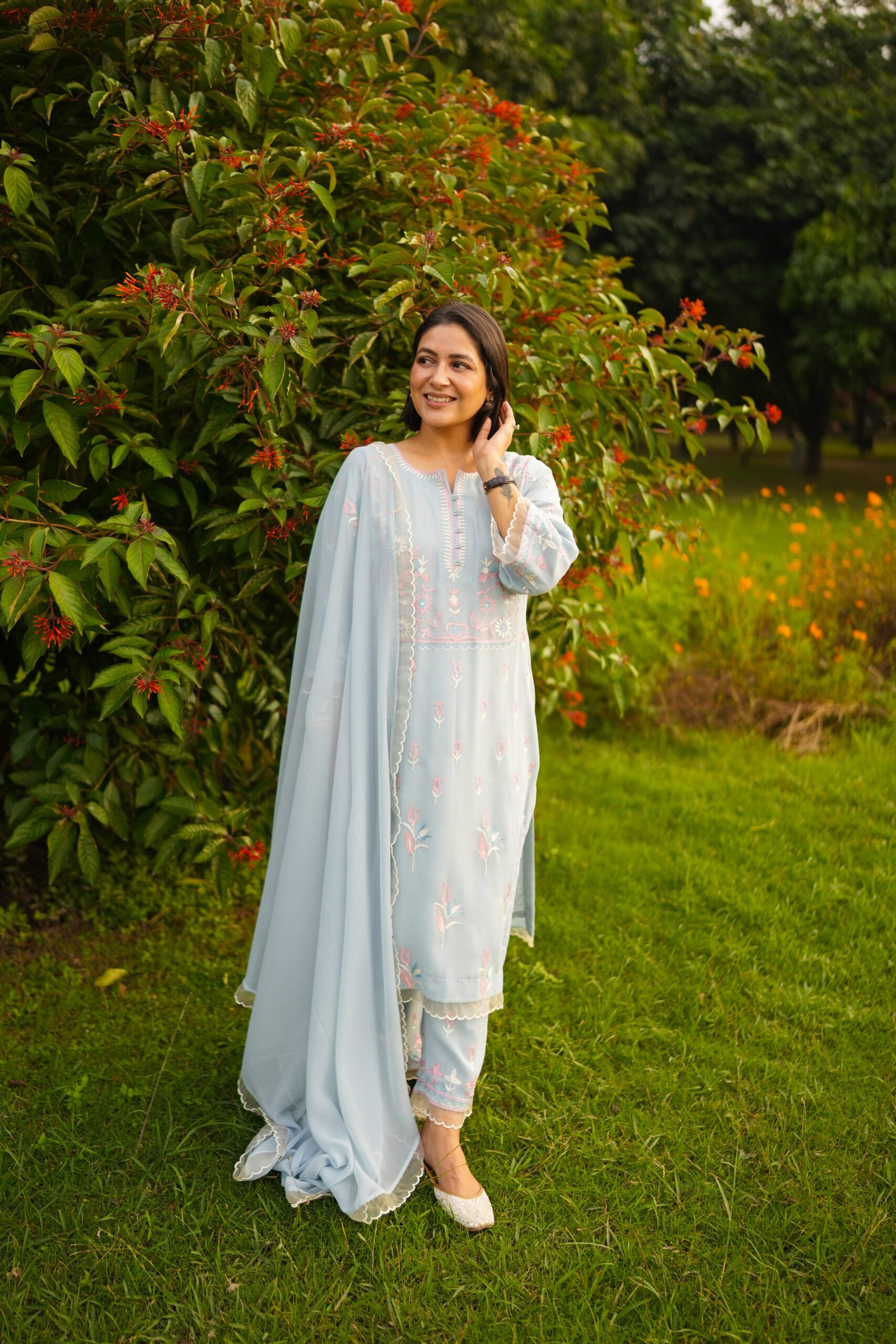 blue-georgette-ari-work-suit-set (7)